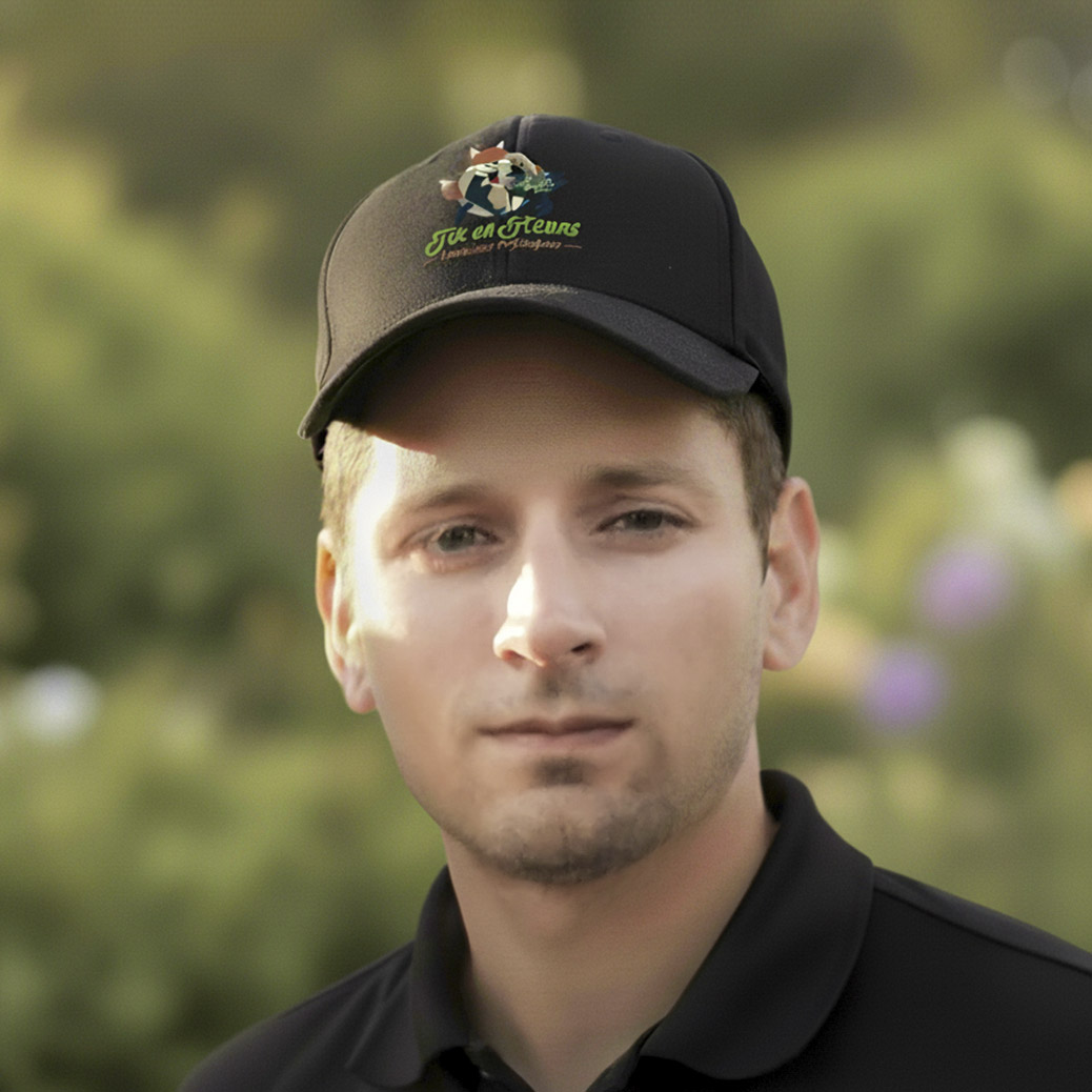 [headshot] image of customer (for a coffee shop & cafe)